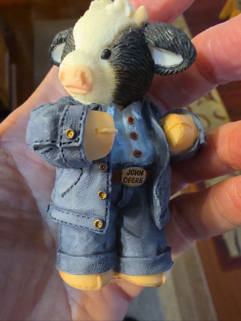 Mary's Moo Moos John Deere "Udderly Cool' Cow Figurine 1999 #674516 No Box